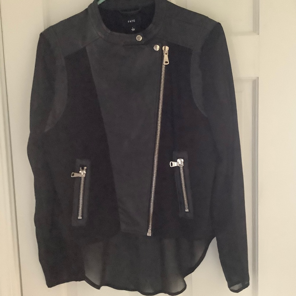 Sexy leather jacket with mesh sleeves - Picture 3 of 5